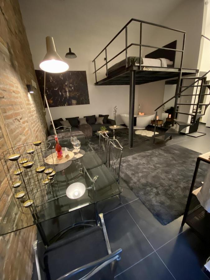 Kiraly Street , Stylish Apartment Budapesta Exterior foto