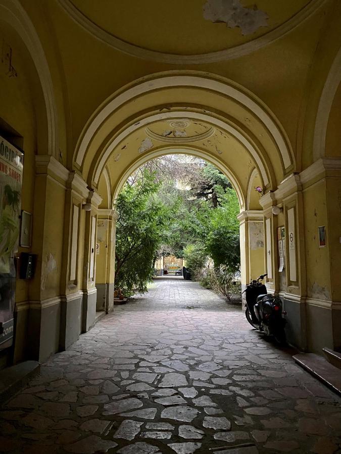 Kiraly Street , Stylish Apartment Budapesta Exterior foto